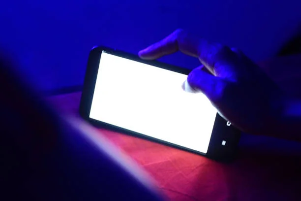 backlight bleed phone