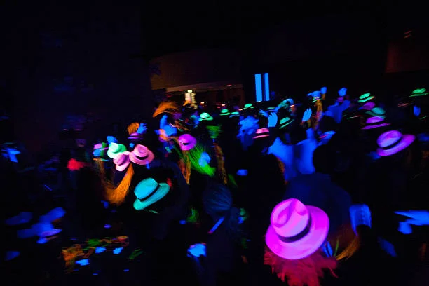 glow in the dark birthday party places